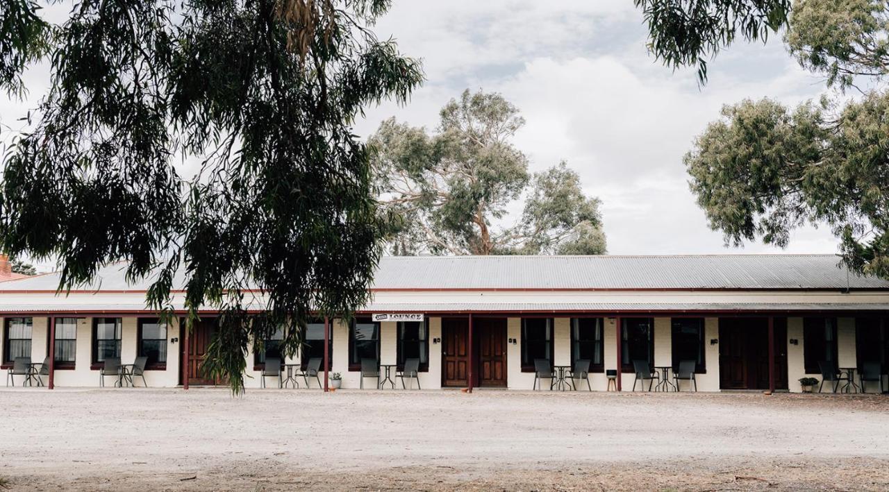 Port Albert Motel Exterior photo